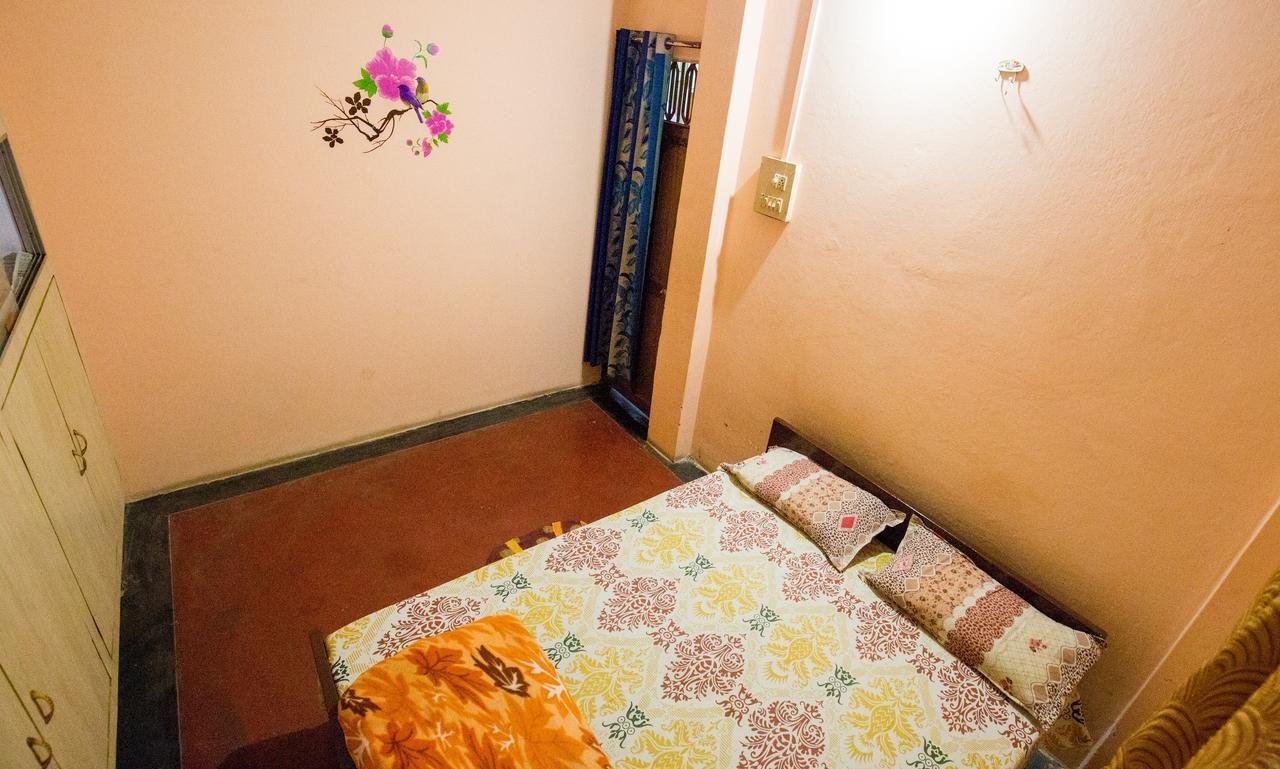 Somit Paying Guest House Váránaszi Kültér fotó